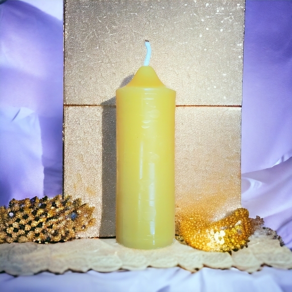 Pure beeswax 5 inch taper pillar set of 5 handmade candles / great gift set - Picture 4 of 5